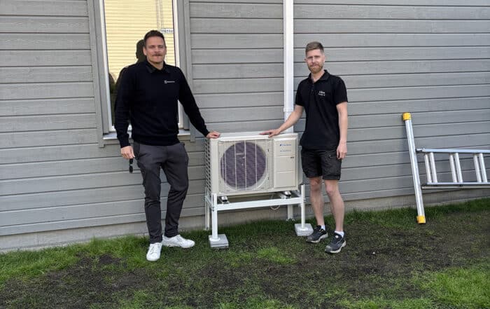 Installation av luftkonditionering i boende på andra våningen.