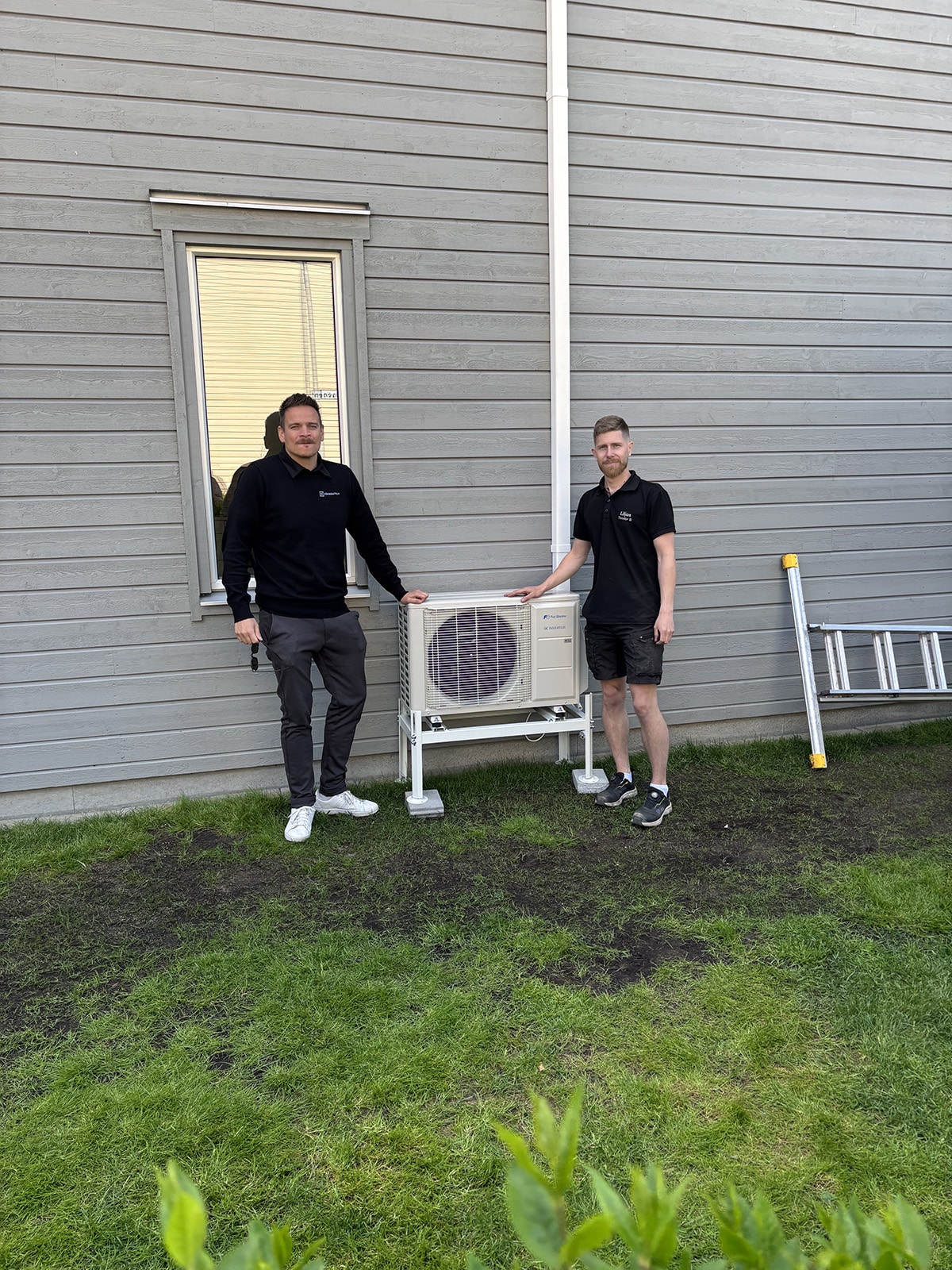 Installation av luftkonditionering i boende på andra våningen.